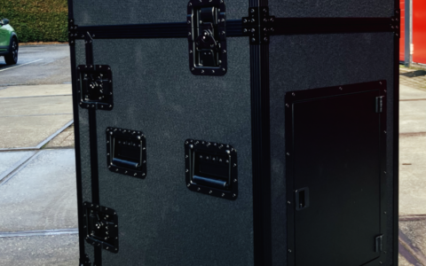 flightcase_black_solidlite_special_panel